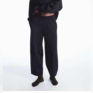 COS Barrel Leg Cropped Joggers